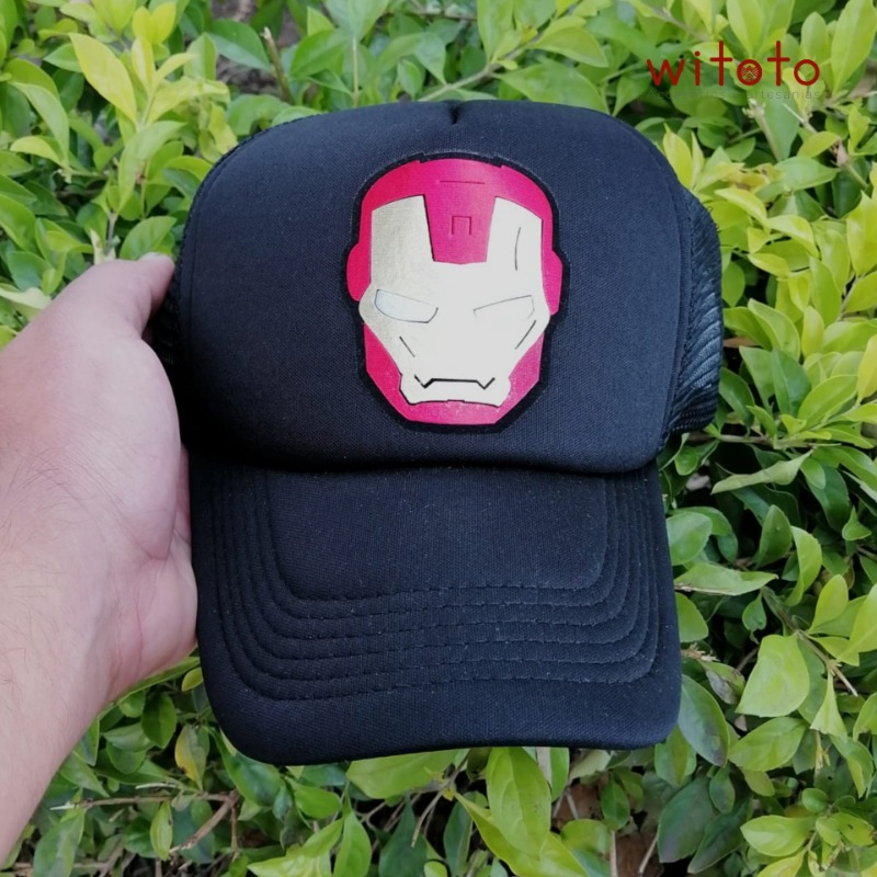 GORRA IRON MAN NEGRA